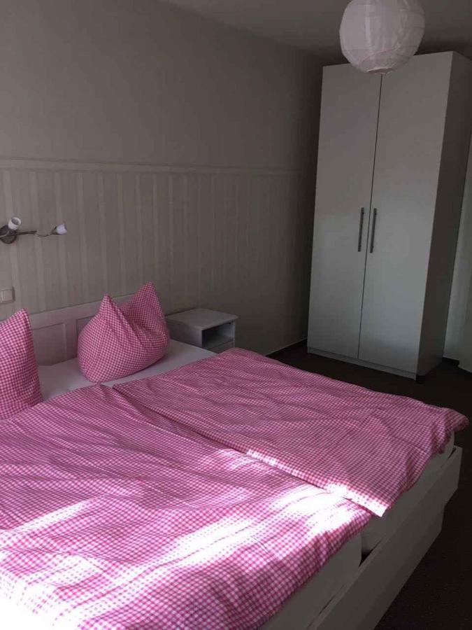 Holiday Home In Bergen/Insel Ruegen 2847 แบร์เกิน เอาฟ์ รือเจิน ภายนอก รูปภาพ