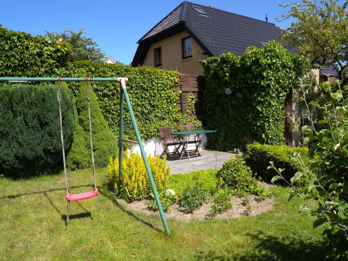 Holiday Home In Bergen/Insel Ruegen 2847 แบร์เกิน เอาฟ์ รือเจิน ภายนอก รูปภาพ